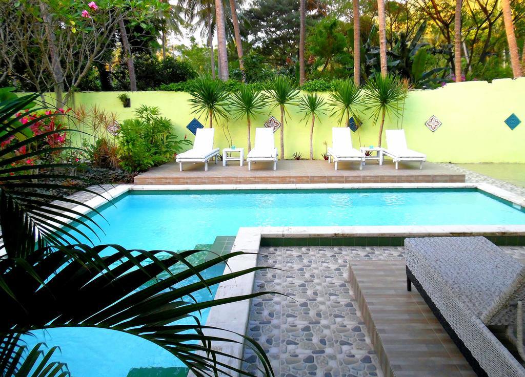 Hotel Lazy Monkey Senggigi Exterior foto