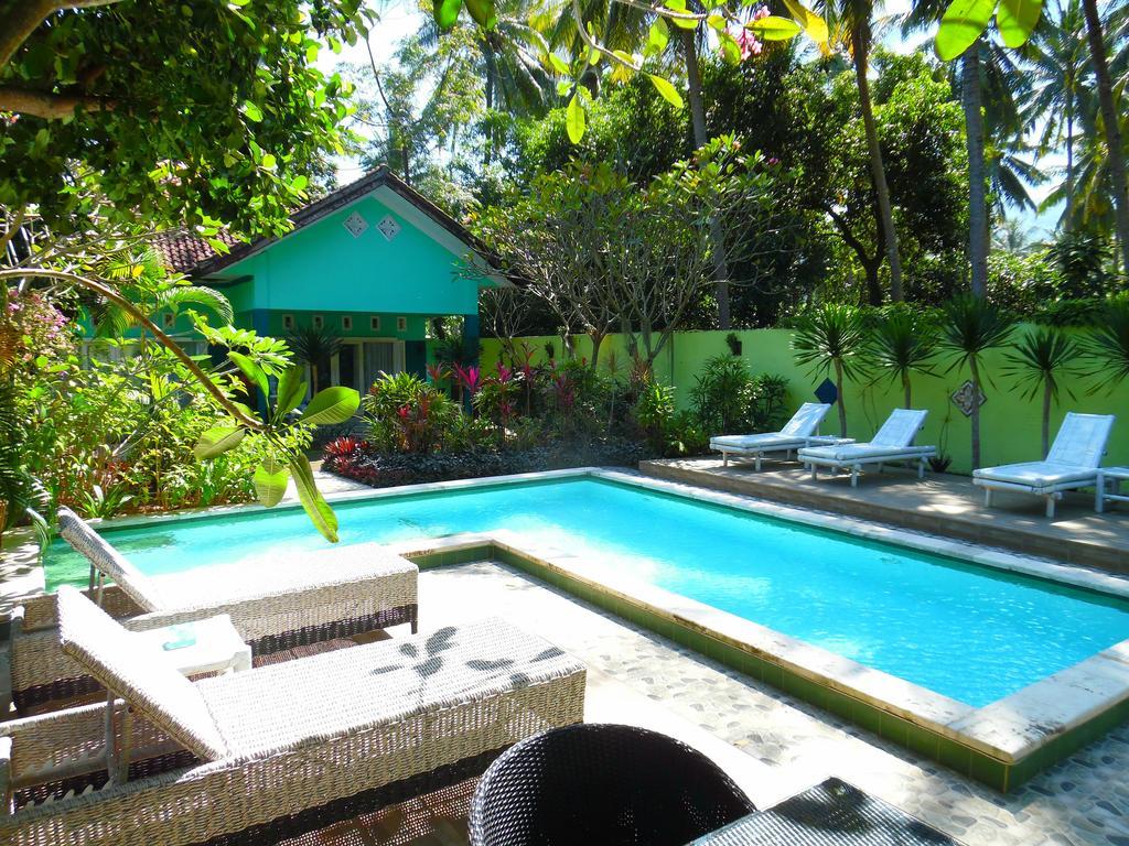 Hotel Lazy Monkey Senggigi Exterior foto